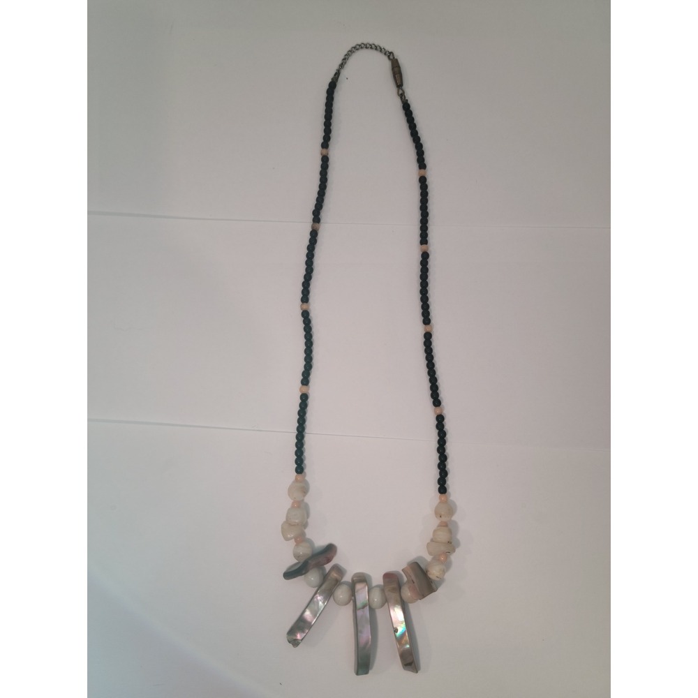 Vintage Beaded Necklace Womens Mother of Pearl Shell Boho Statement Iridescent